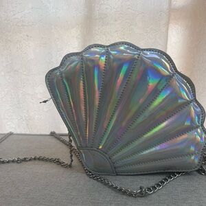 BRAND NEW Holographic Shell-Shaped Crossbody Bag